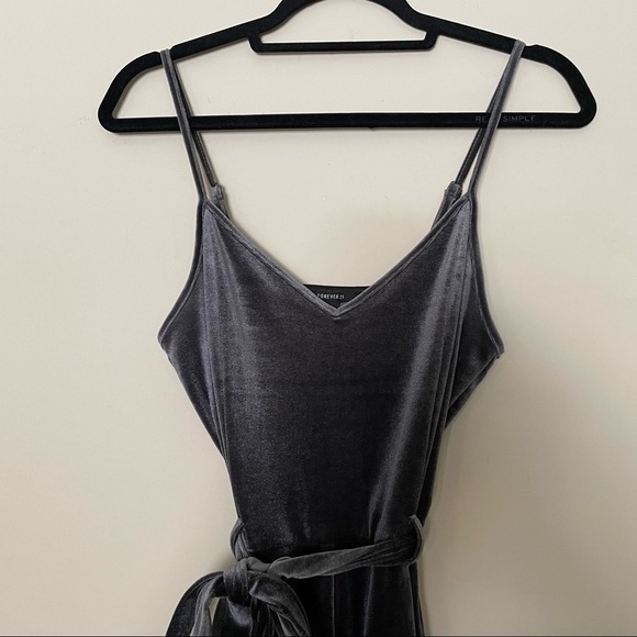 Forever 21 Grey Velvet Tie Waist Jumpsuit - Picture 5 of 9
